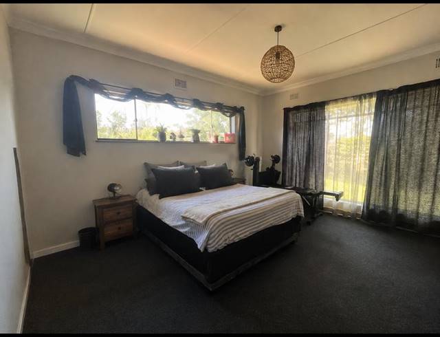 4 BEDROOM HOUSE FOR SALE IN THREE RIVERS